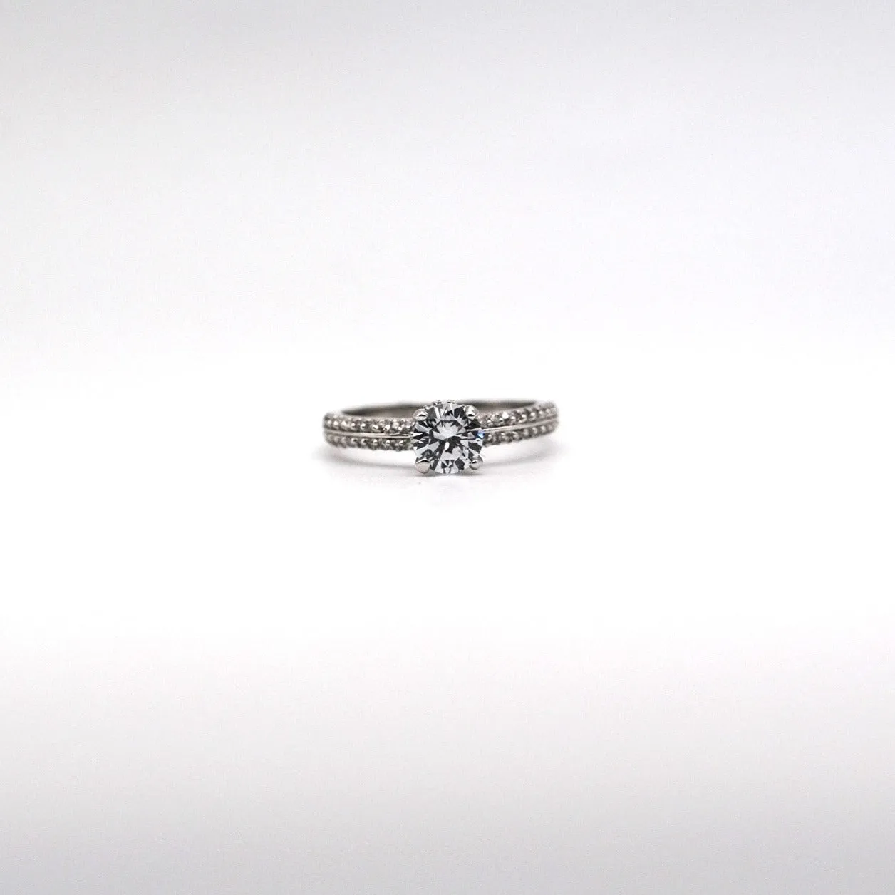 Graceful Ring